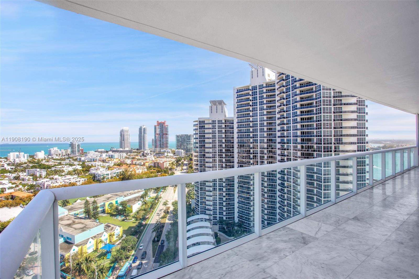 450 Alton Rd #2110 Miami Beach, FL 33139