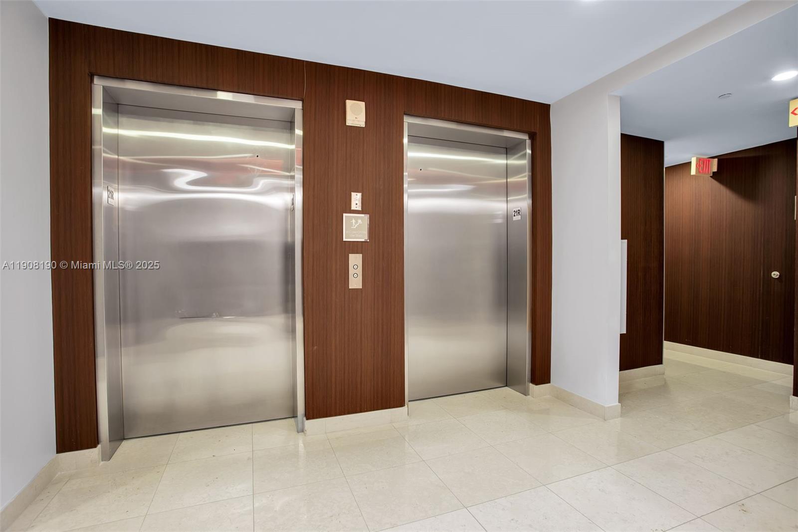 450 Alton Rd #2110 Miami Beach, FL 33139