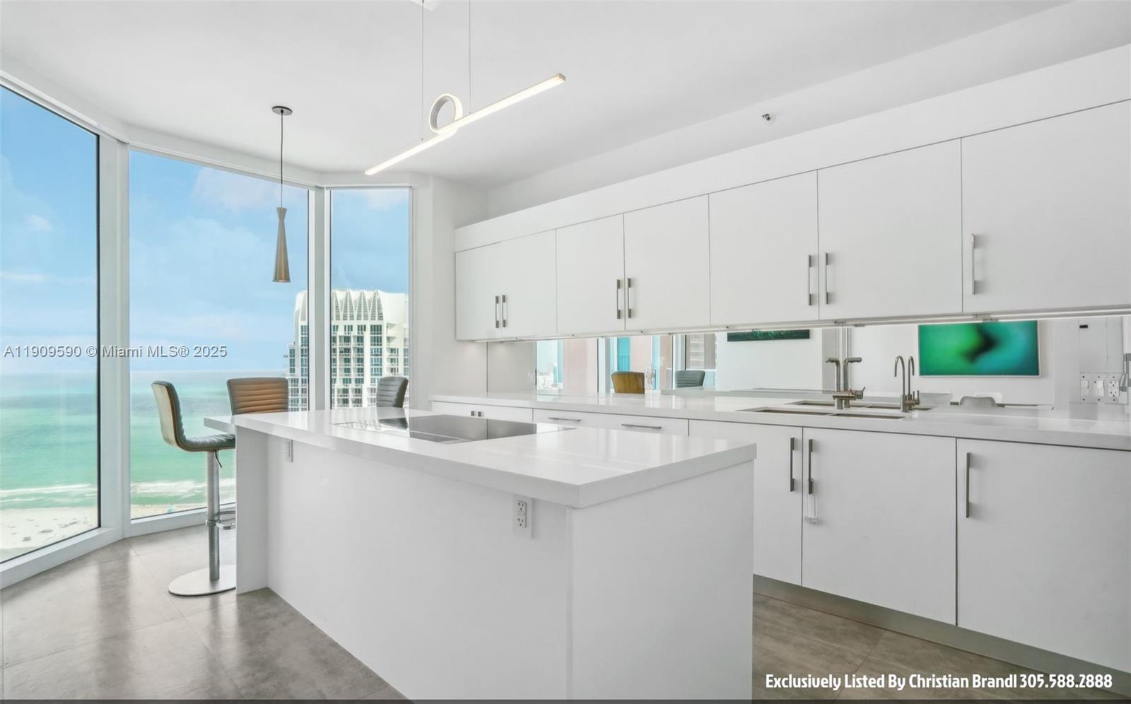 300 S Pointe Dr #3502 Miami Beach, FL 33139