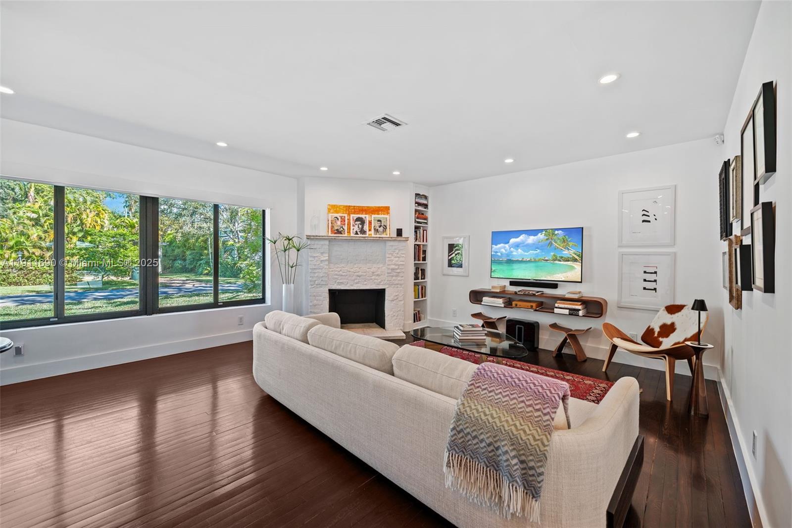 5840 SW 77th Ter South Miami, FL 33143