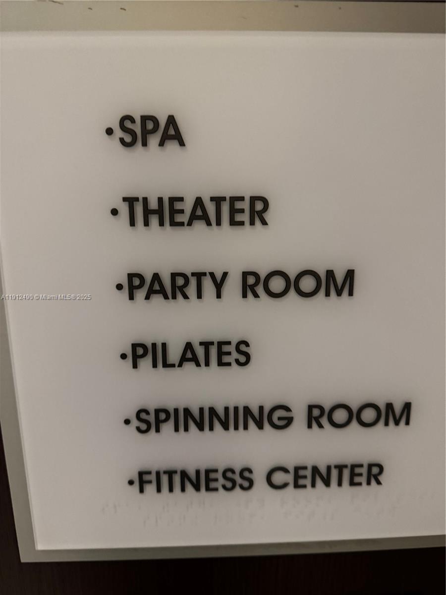 image Iconbrickell Condo No 111