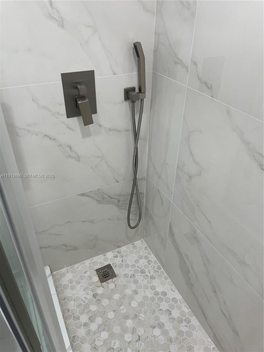 3801 S Ocean Dr #11T Lauderdale By The Sea, FL 33019