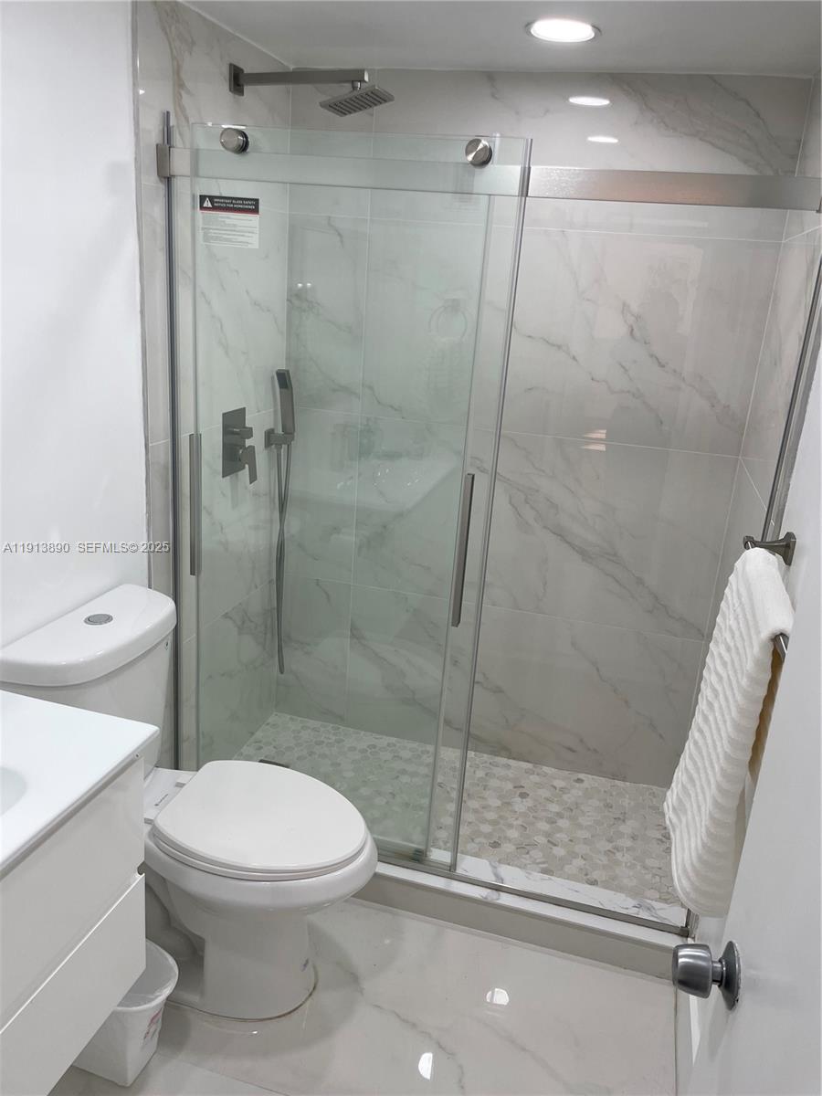 3801 S Ocean Dr #11T Lauderdale By The Sea, FL 33019