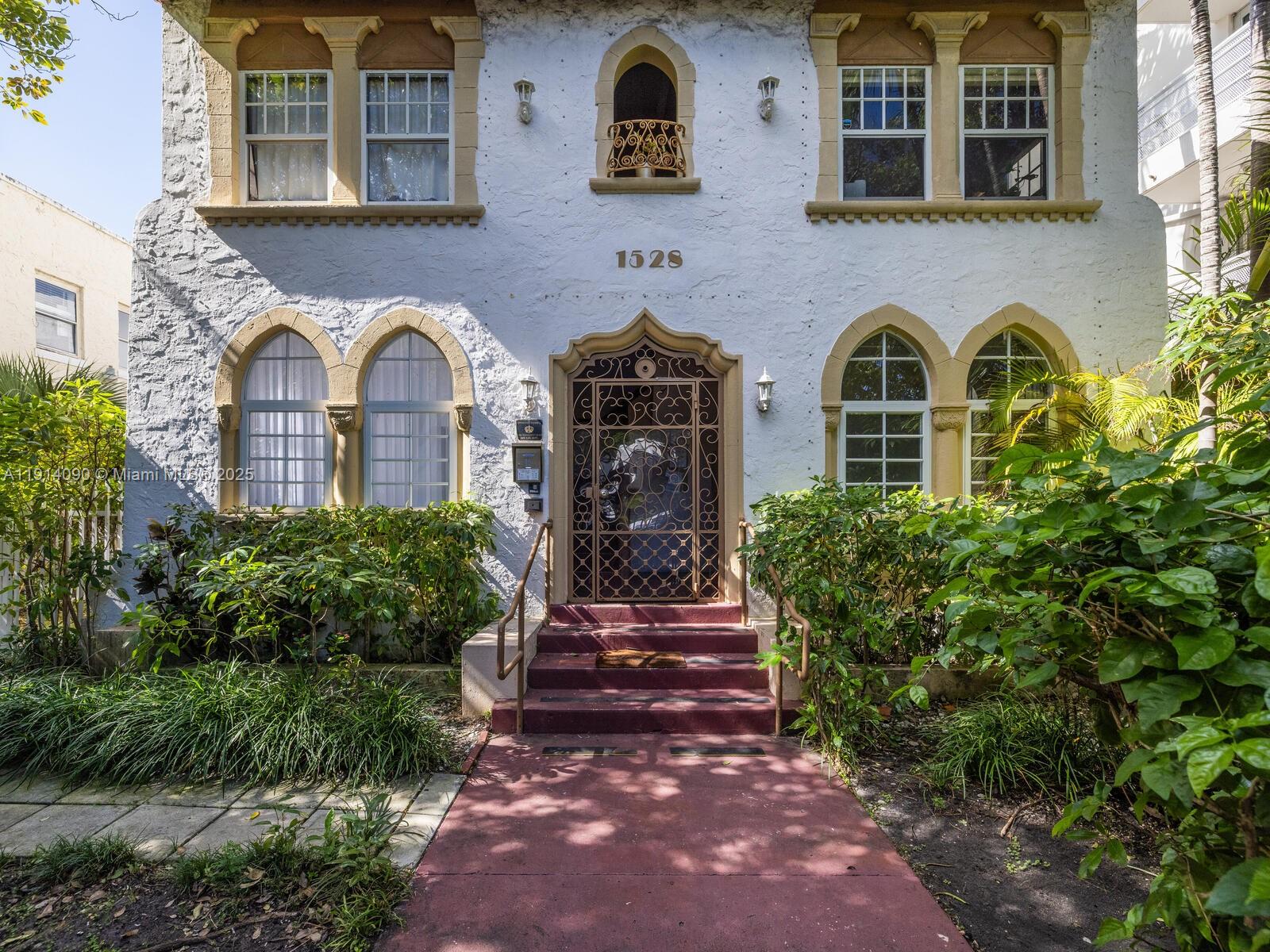 1528 Drexel Ave #1B Miami Beach, FL 33139