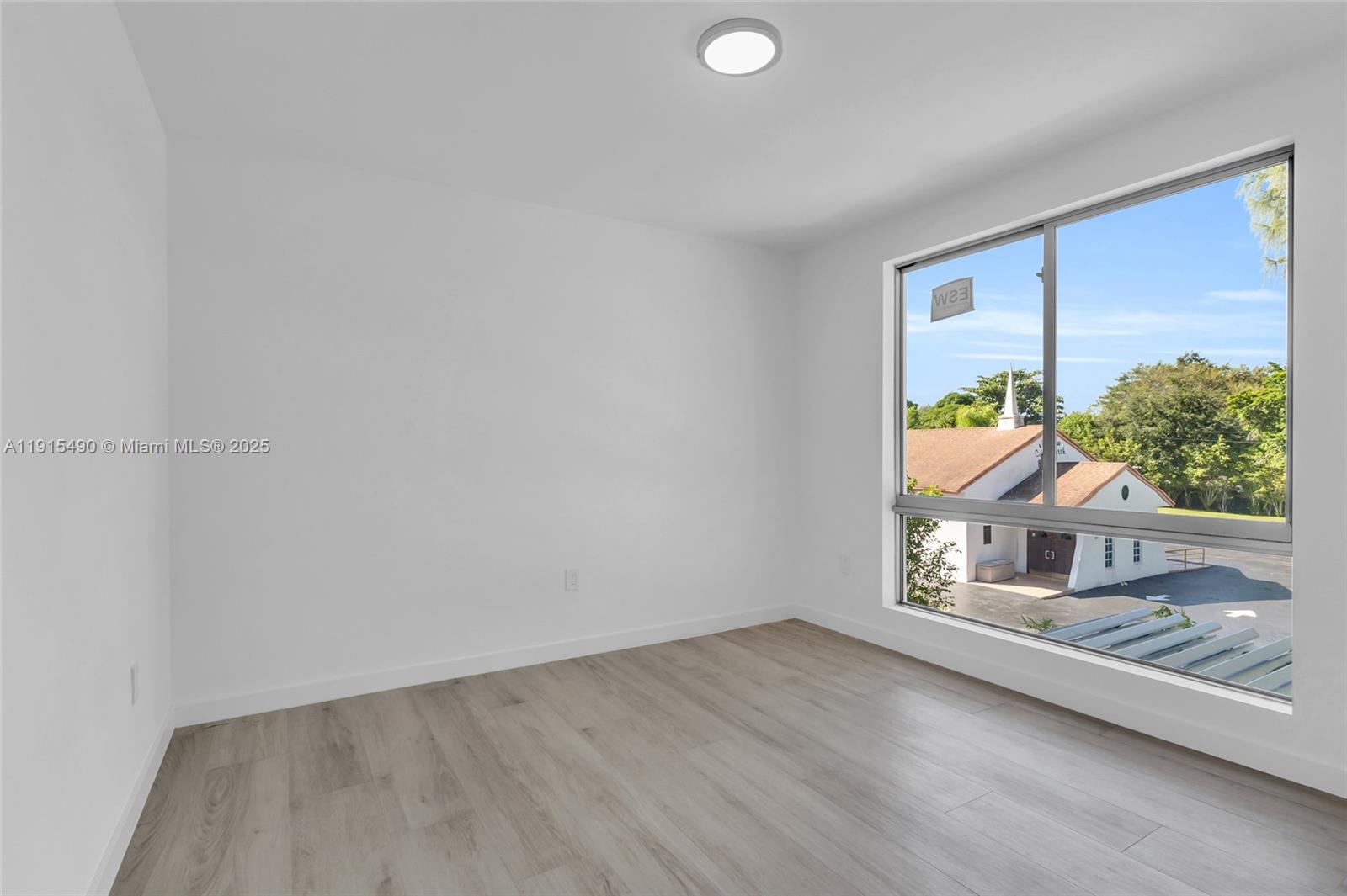 3604 Day Ave Miami, FL 33133