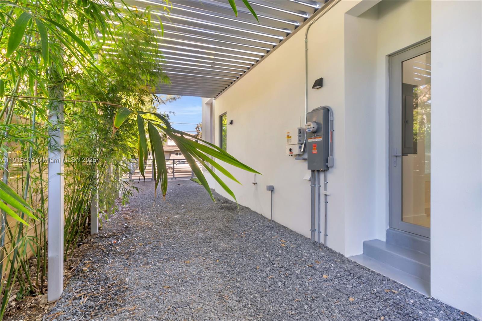 3604 Day Ave Miami, FL 33133