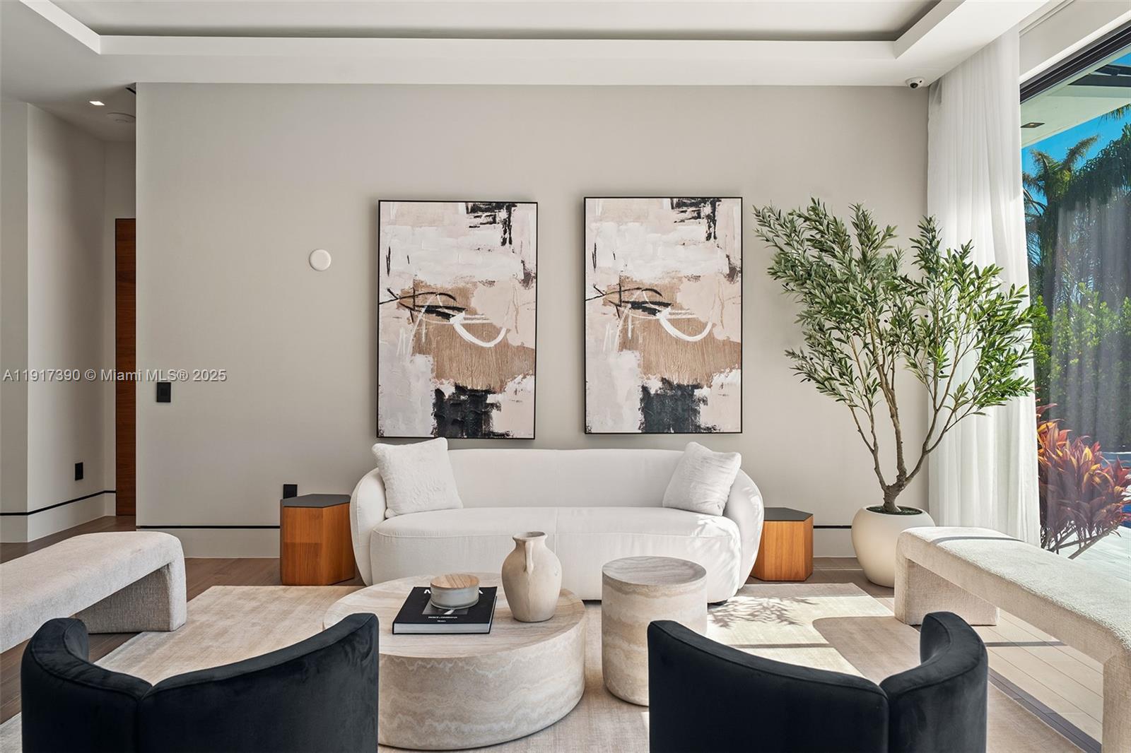 900 Washington St Hollywood, FL 33019