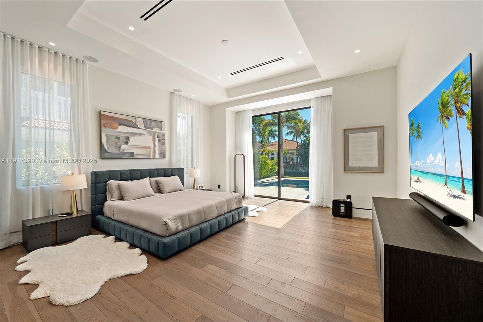 900 Washington St Hollywood, FL 33019