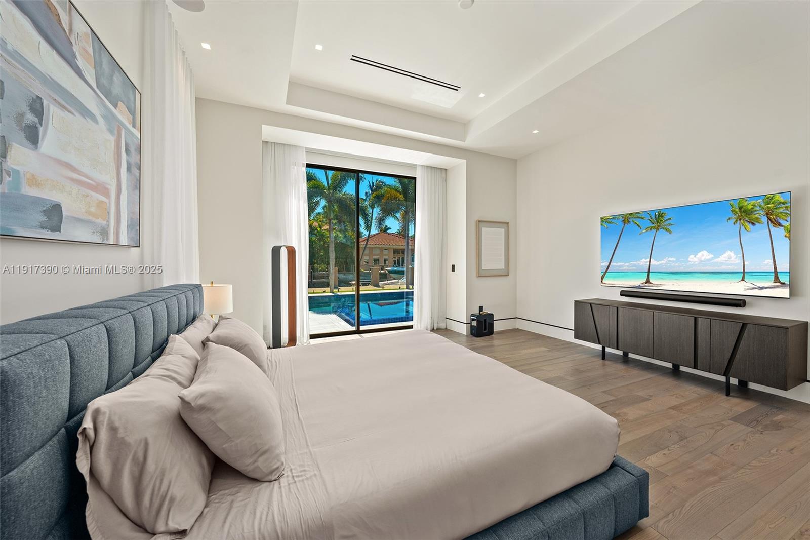 900 Washington St Hollywood, FL 33019