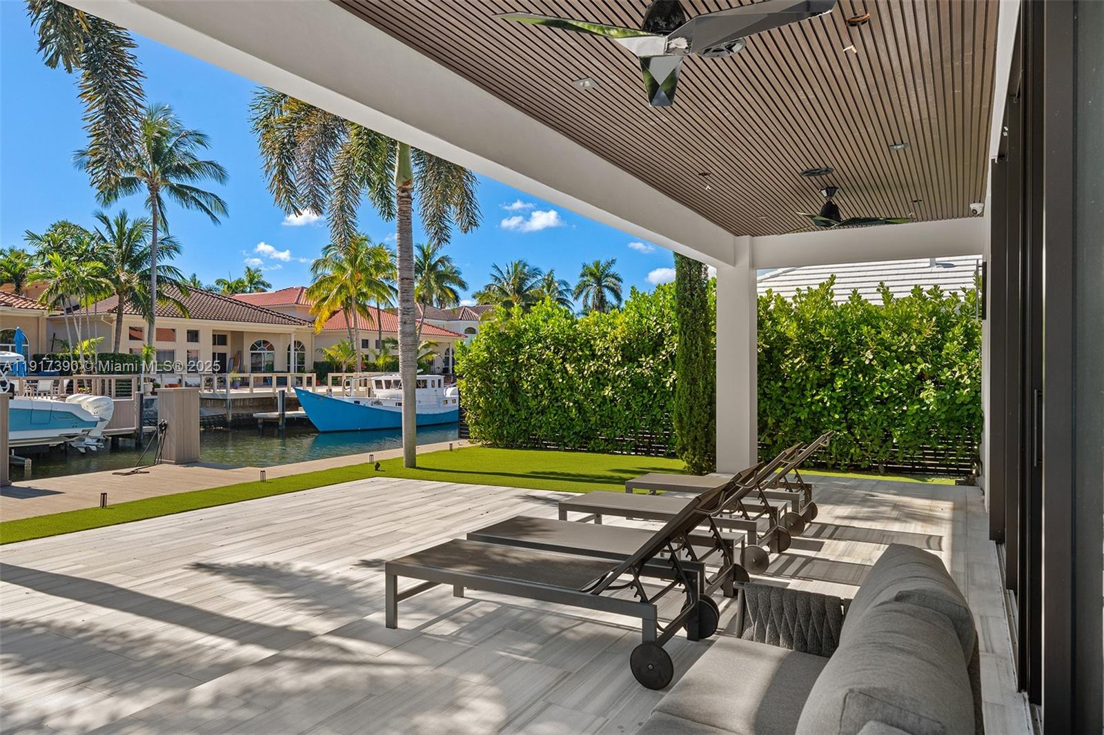 900 Washington St Hollywood, FL 33019