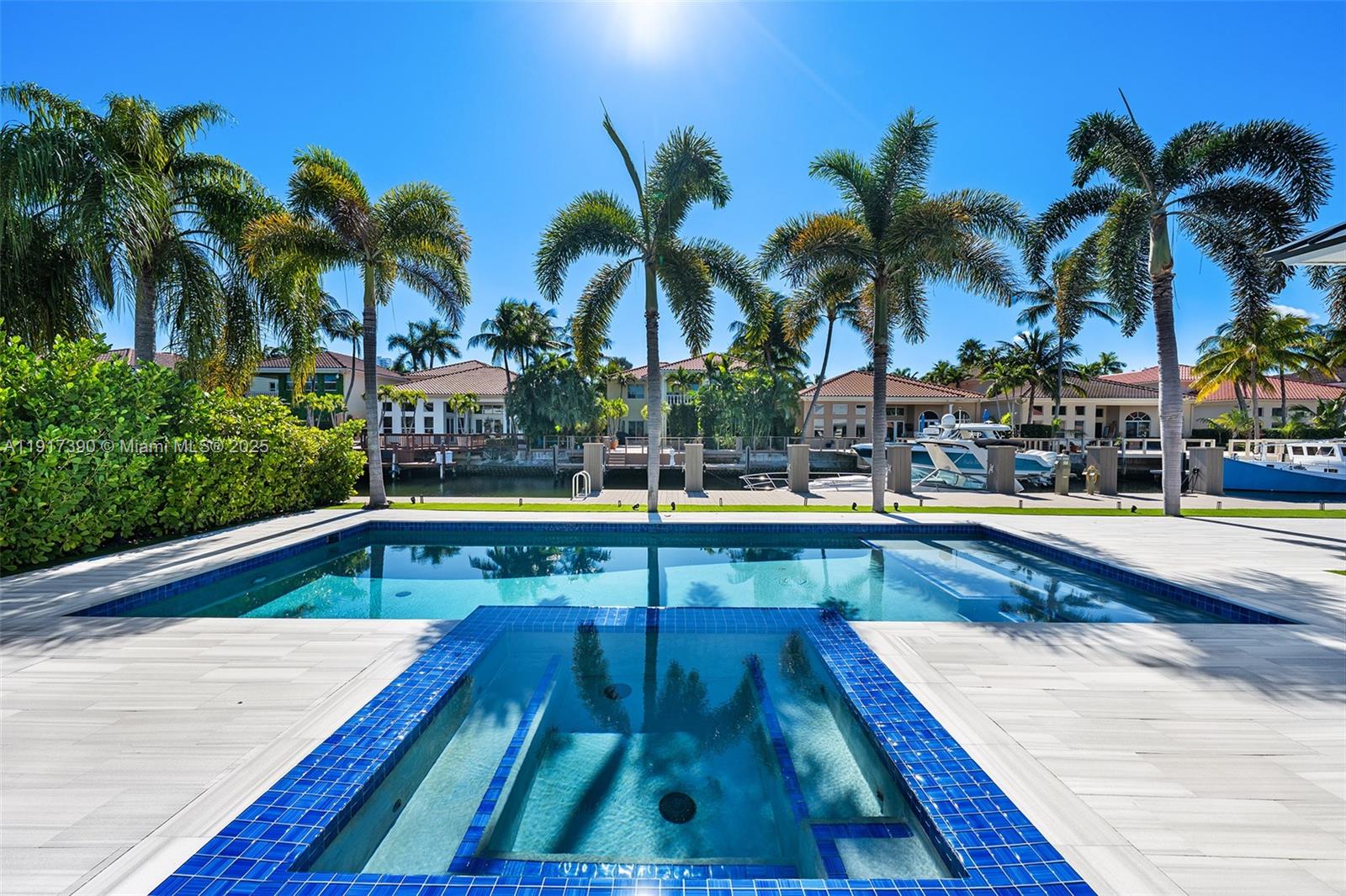 900 Washington St Hollywood, FL 33019