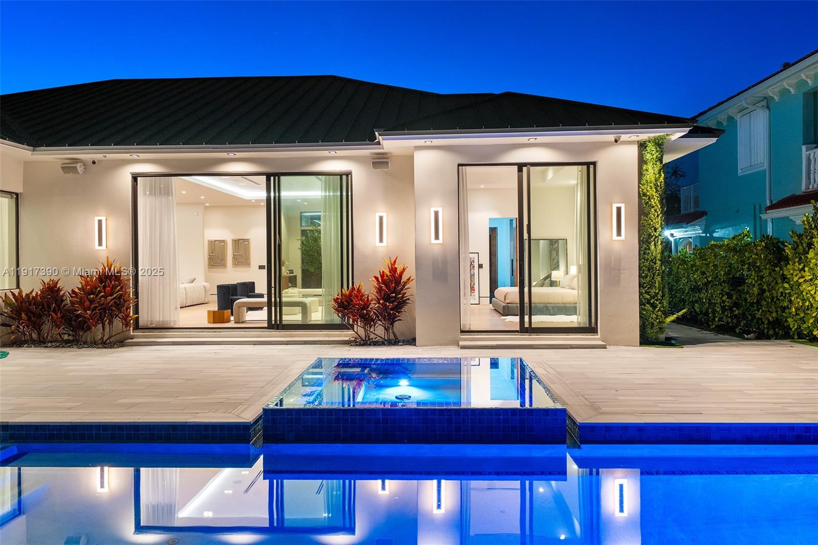 900 Washington St Hollywood, FL 33019