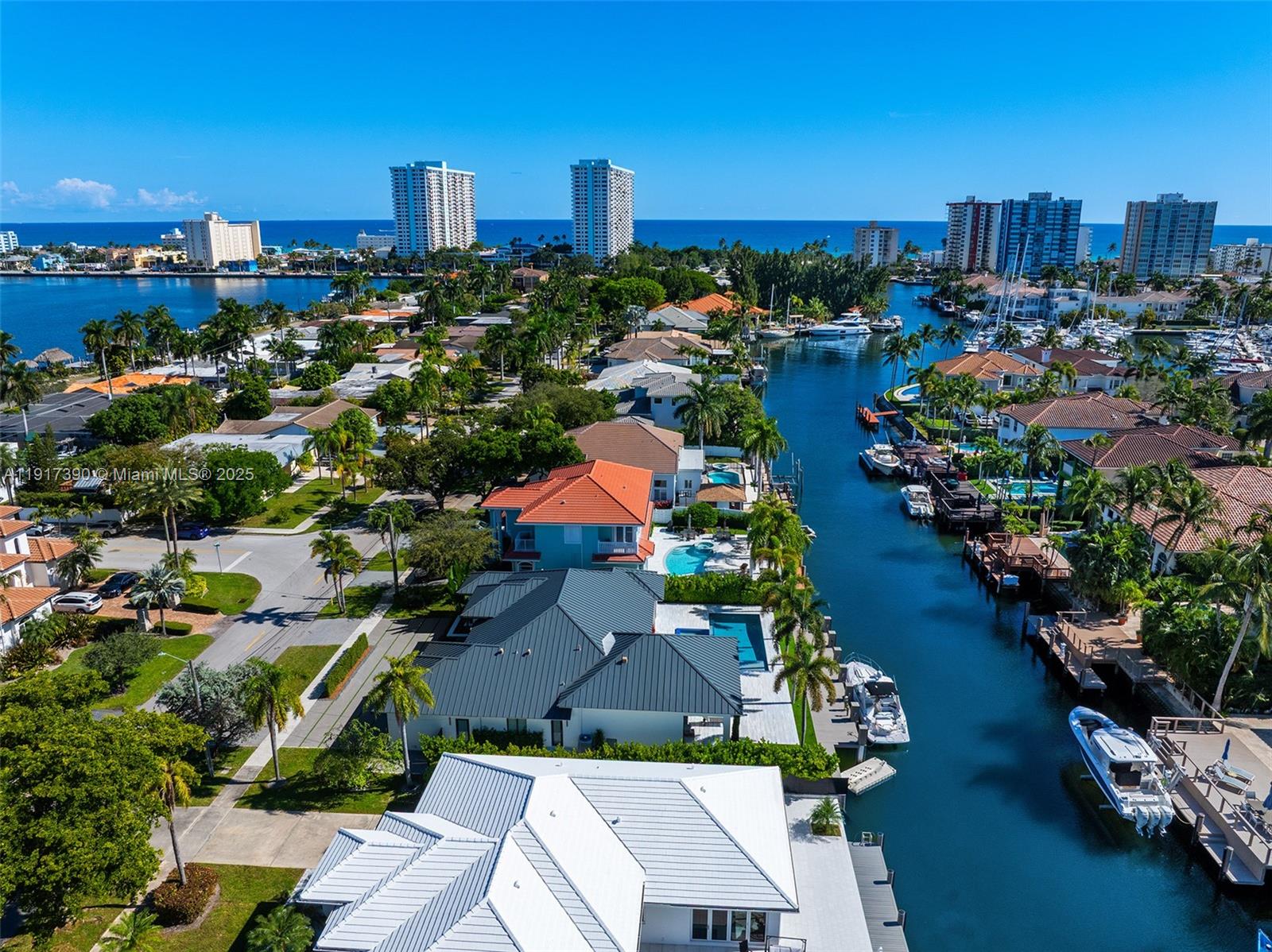 900 Washington St Hollywood, FL 33019