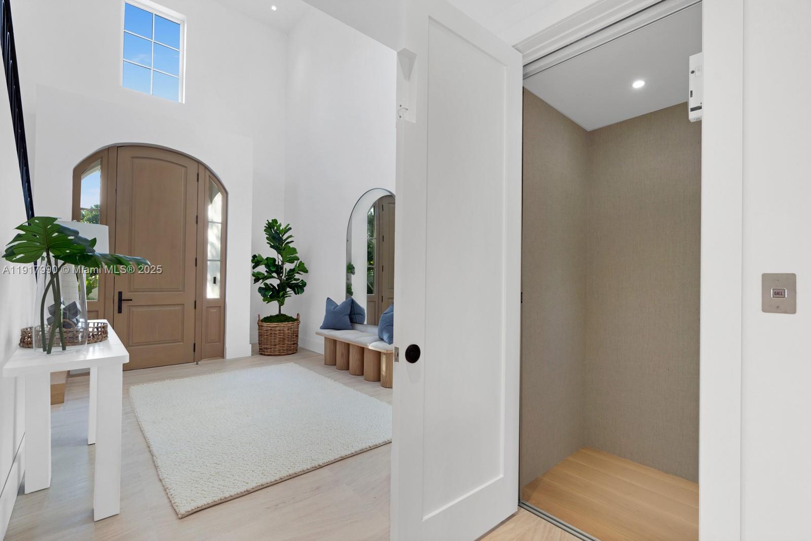 2219 Ibis Isle Rd E Palm Beach, FL 33480