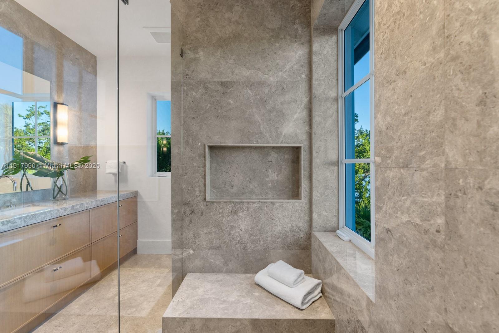 2219 Ibis Isle Rd E Palm Beach, FL 33480