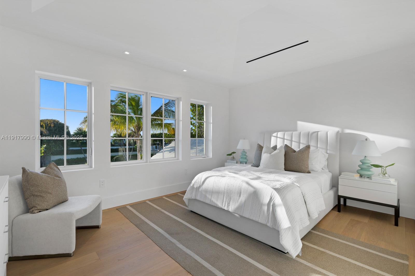 2219 Ibis Isle Rd E Palm Beach, FL 33480