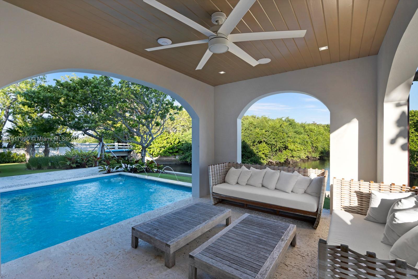 2219 Ibis Isle Rd E Palm Beach, FL 33480