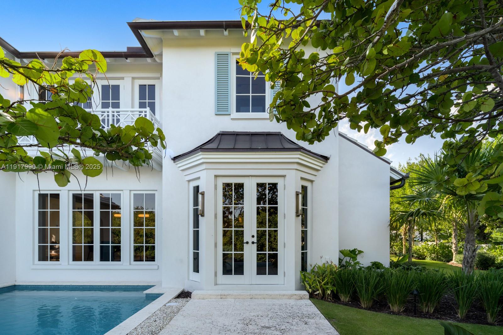 2219 Ibis Isle Rd E Palm Beach, FL 33480