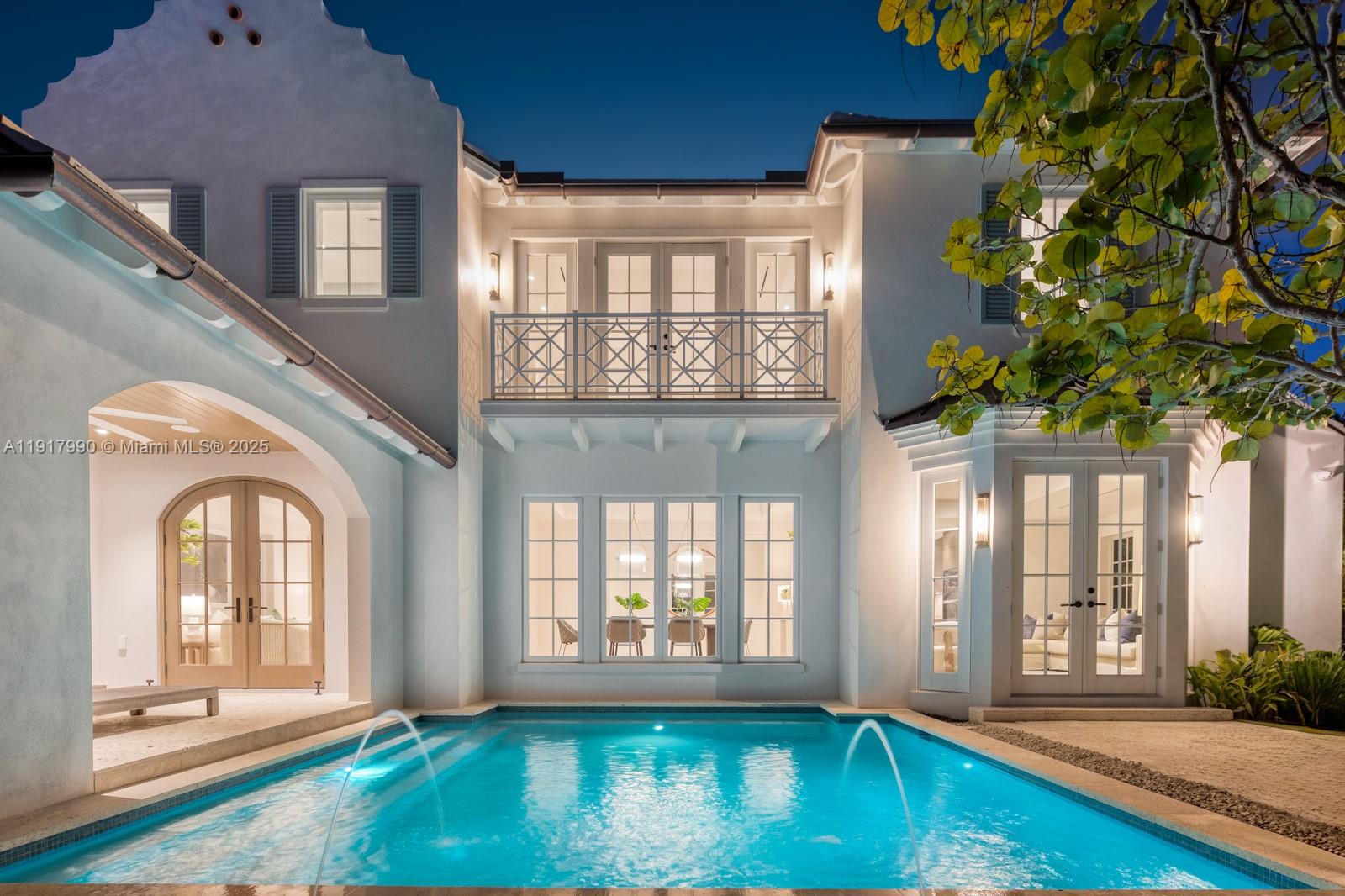 2219 Ibis Isle Rd E Palm Beach, FL 33480