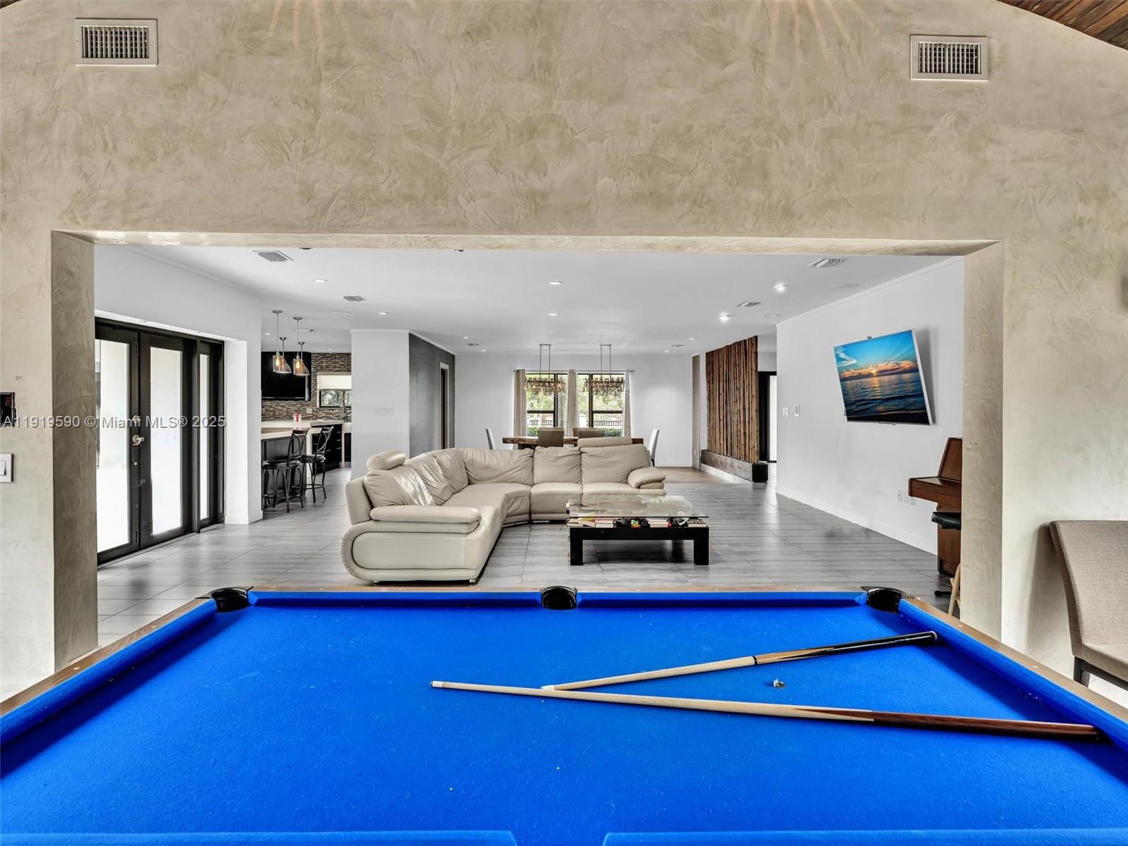 15555 Old Cutler Rd Palmetto Bay, FL 33157