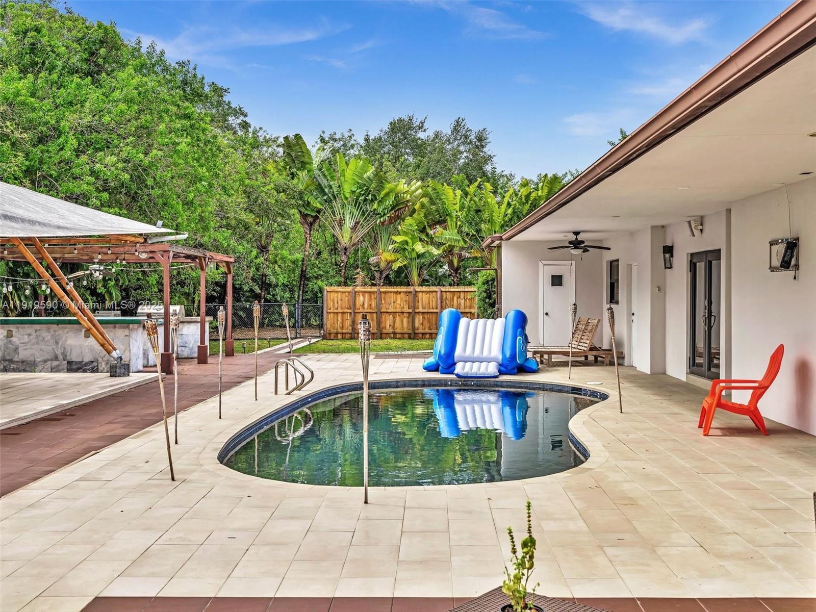 15555 Old Cutler Rd Palmetto Bay, FL 33157