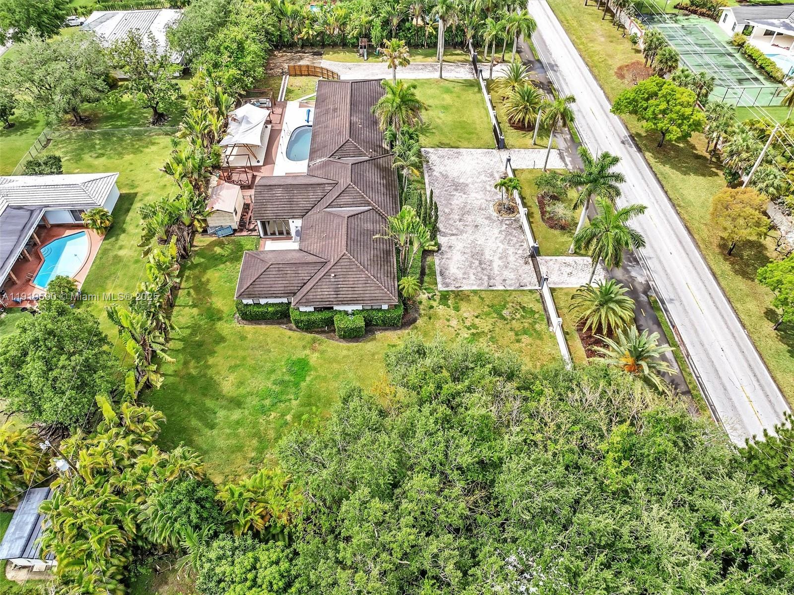 15555 Old Cutler Rd Palmetto Bay, FL 33157