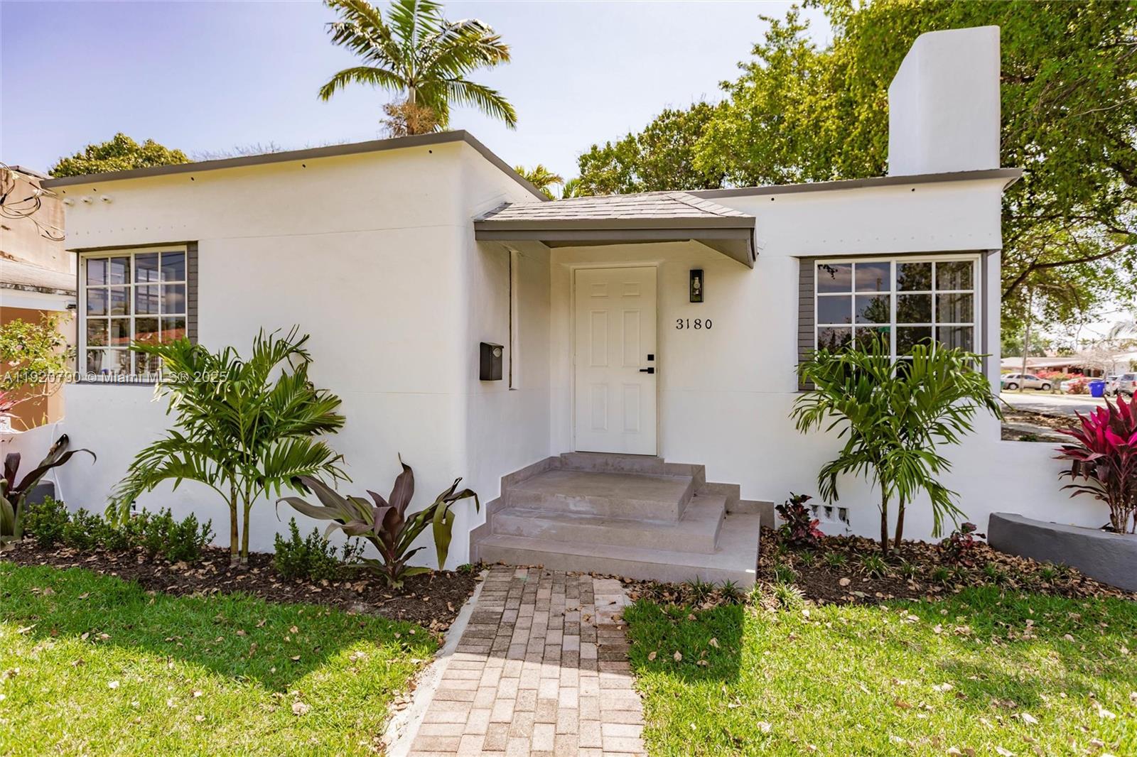 3180 NW 2nd St Miami, FL 33125