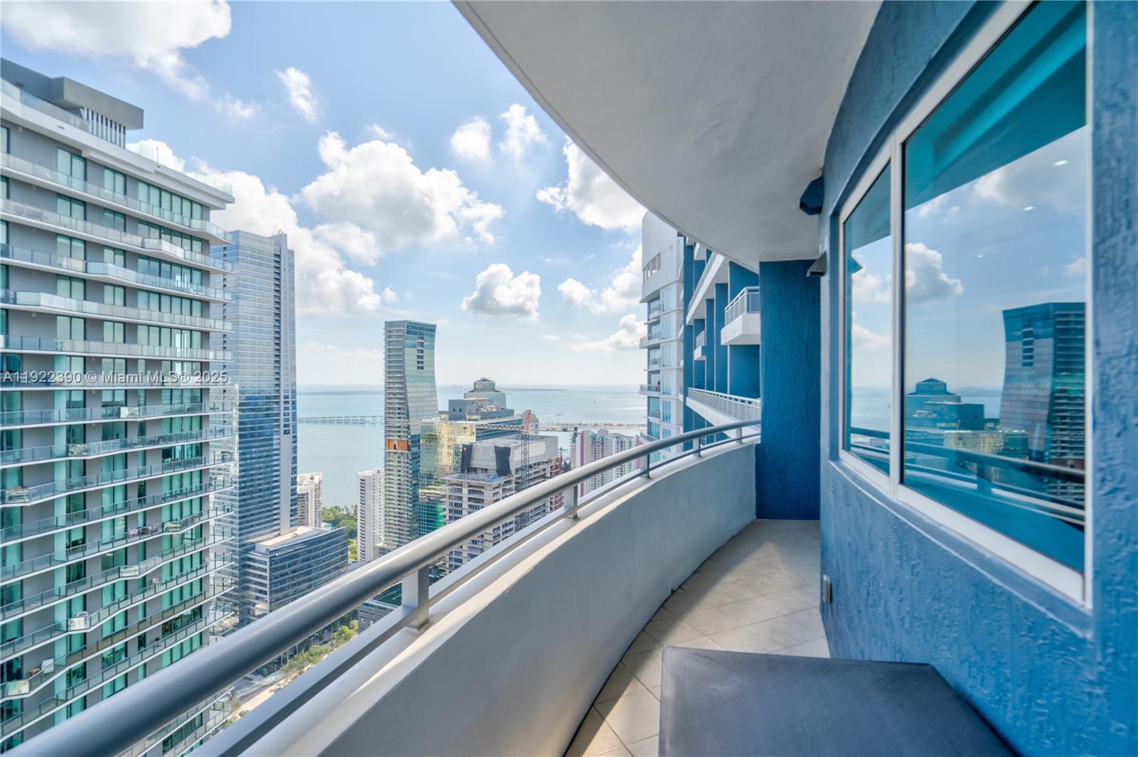 image Infinity at Brickell10