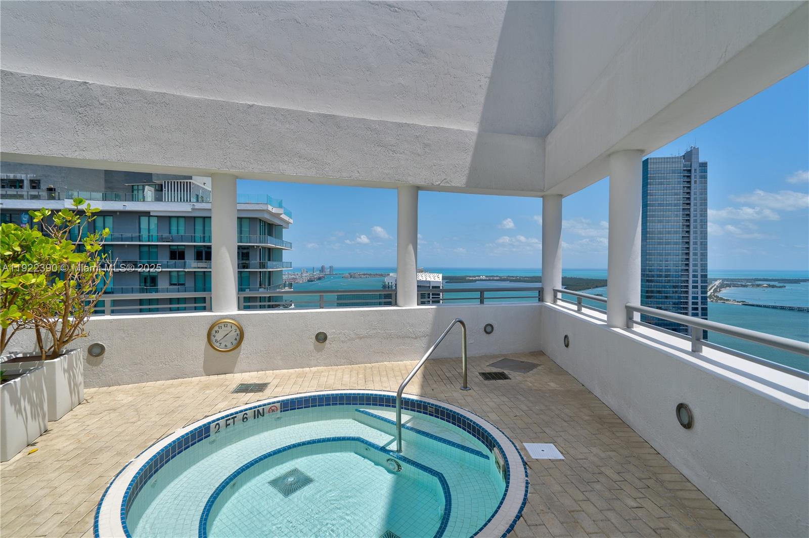 image Infinity at Brickell42