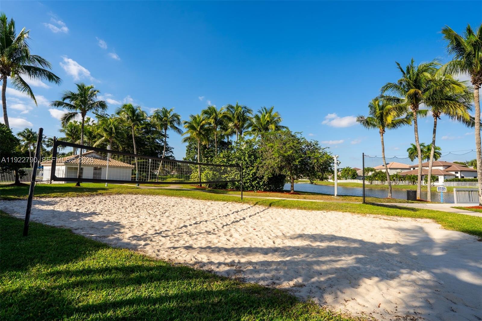 17082 NW 11th St Pembroke Pines, FL 33028