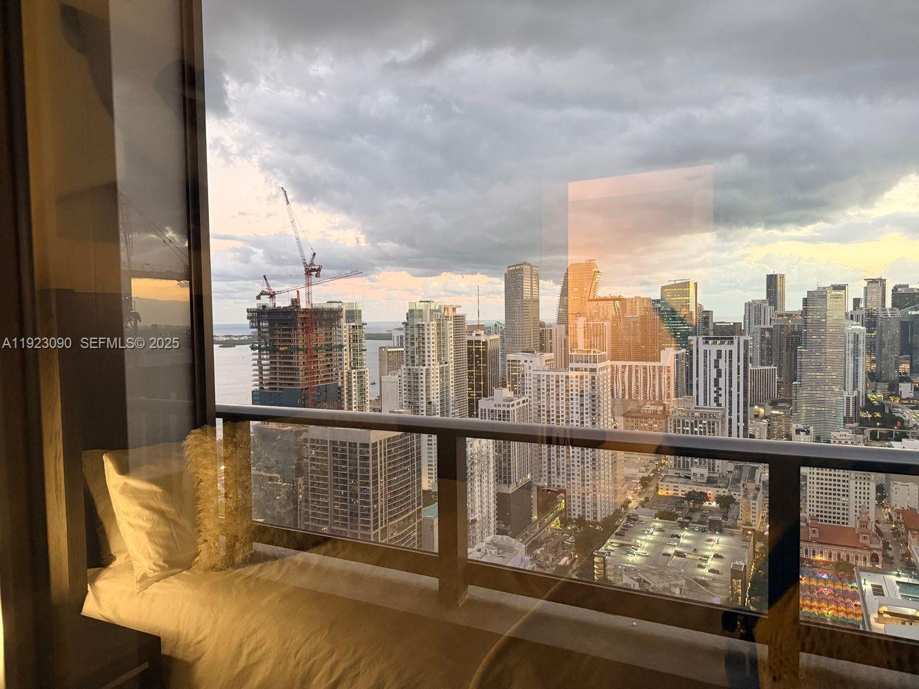 image Gale Hotel & Residences2