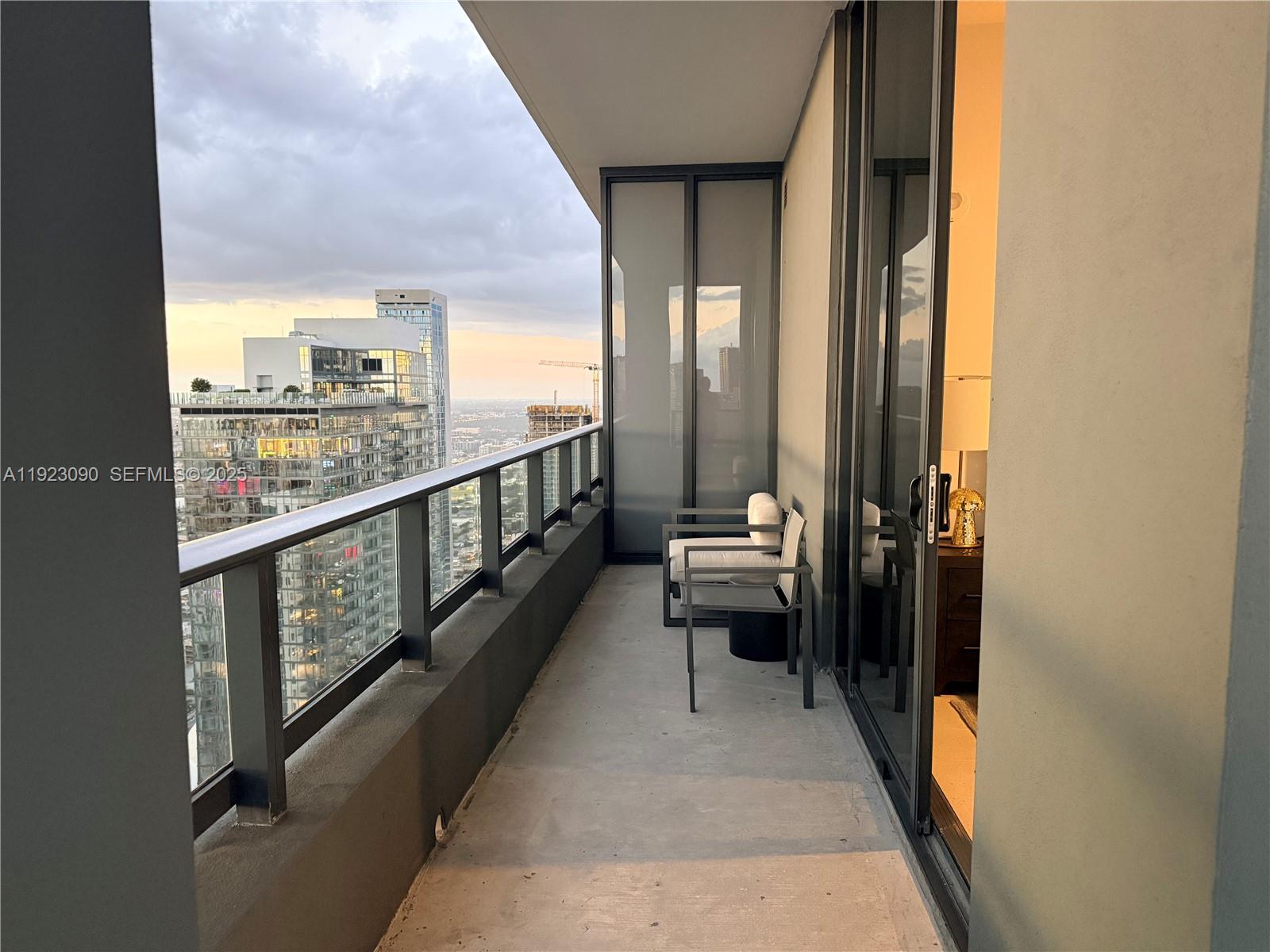 image Gale Hotel & Residences4