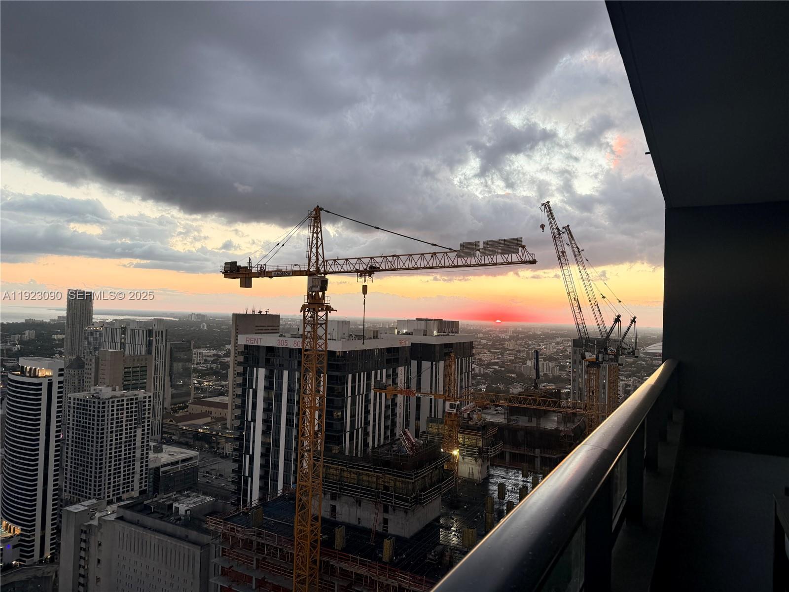 image Gale Hotel & Residences6