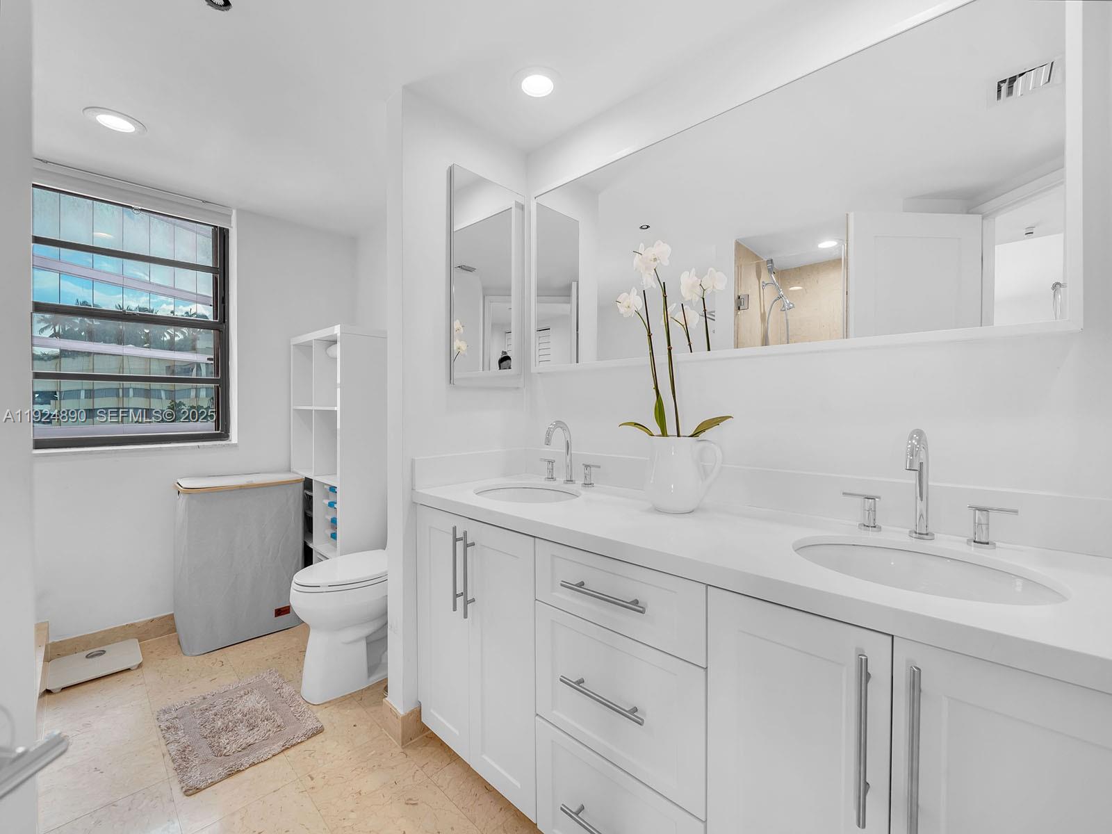 151 SE 15th Rd #501 Miami, FL 33129