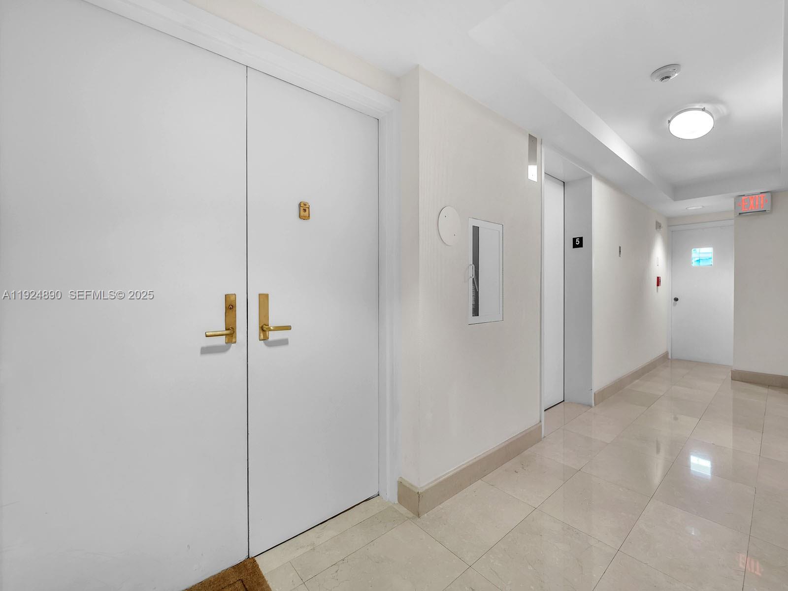 151 SE 15th Rd #501 Miami, FL 33129