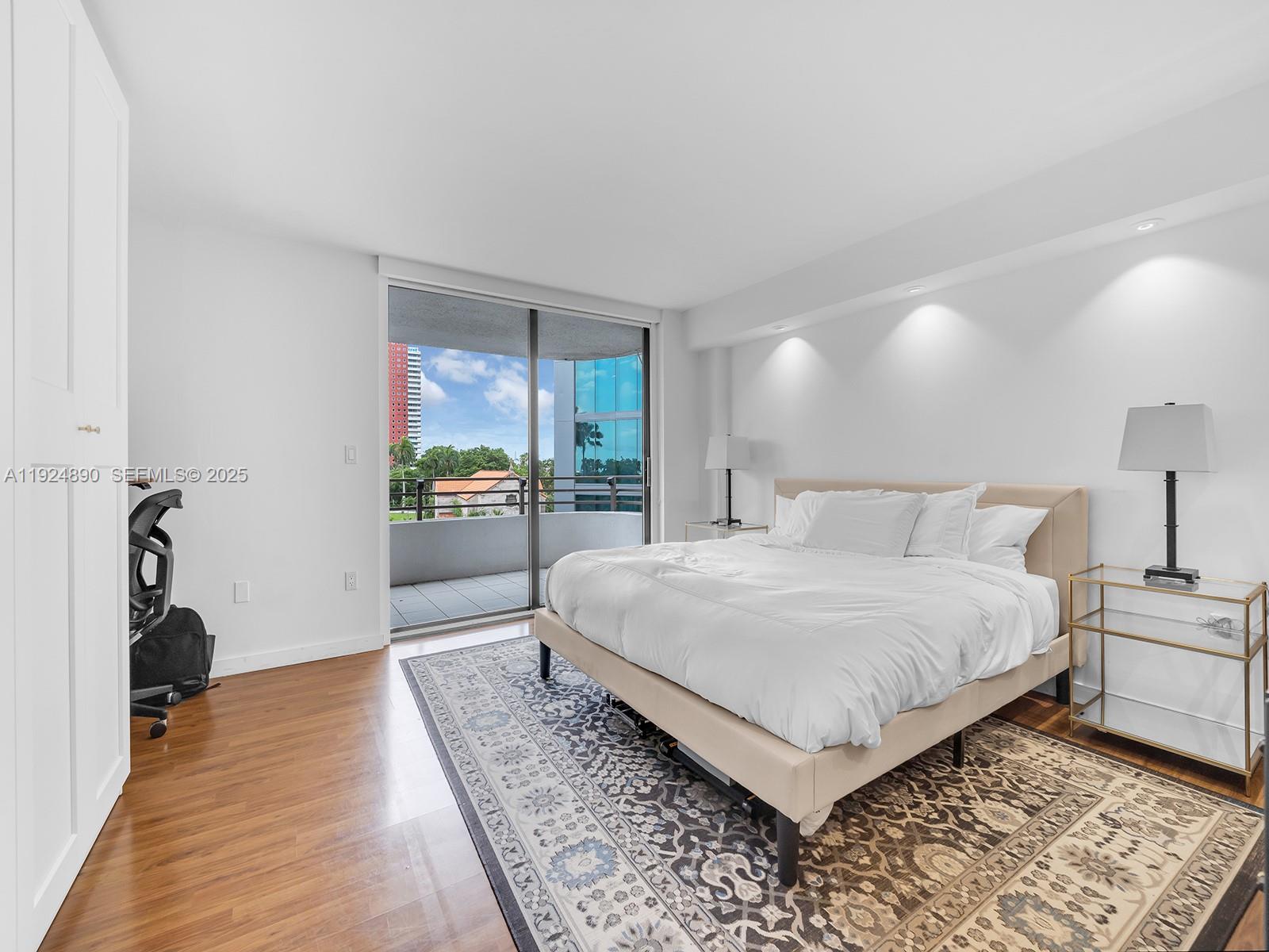 151 SE 15th Rd #501 Miami, FL 33129