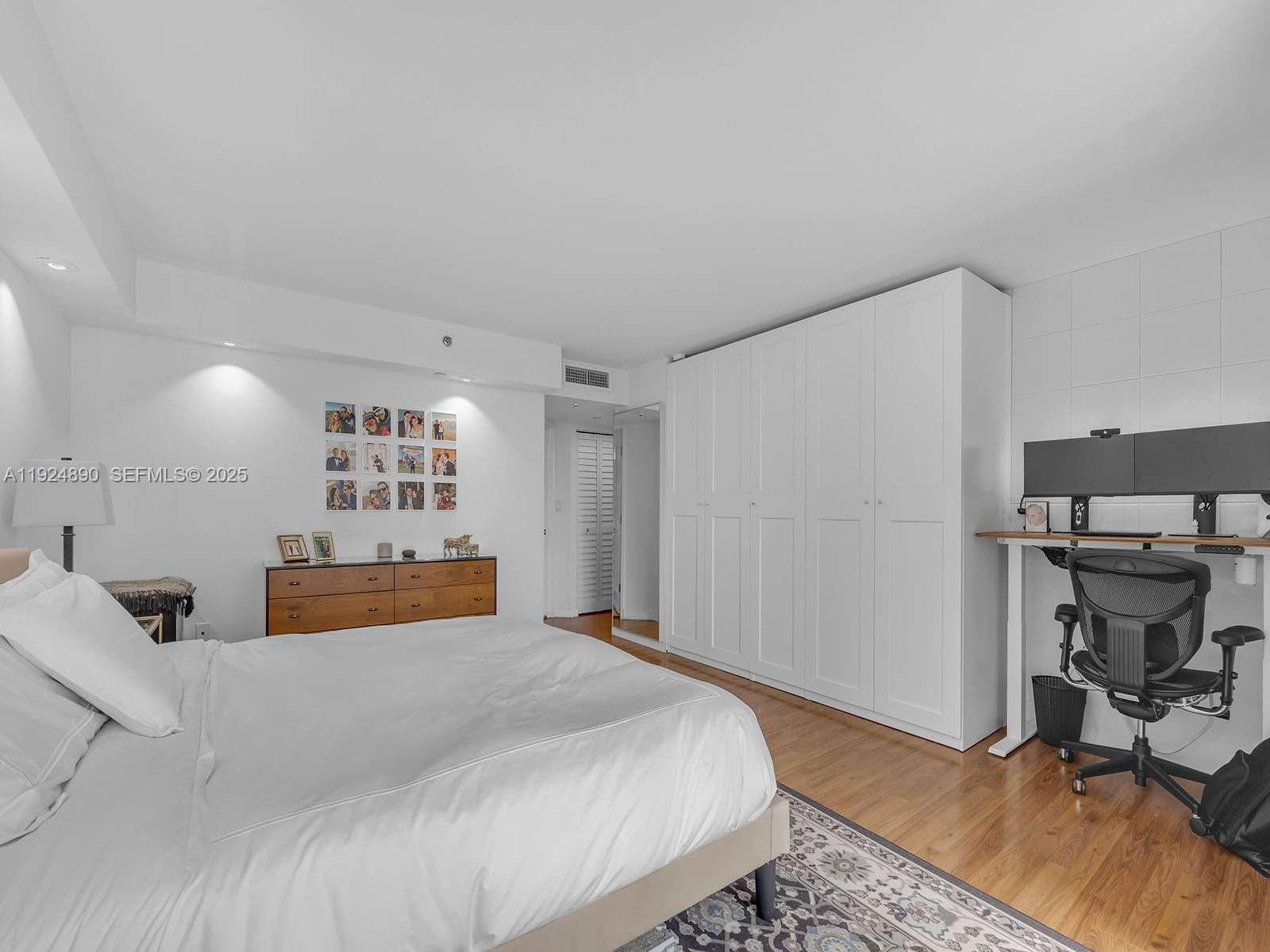 151 SE 15th Rd #501 Miami, FL 33129