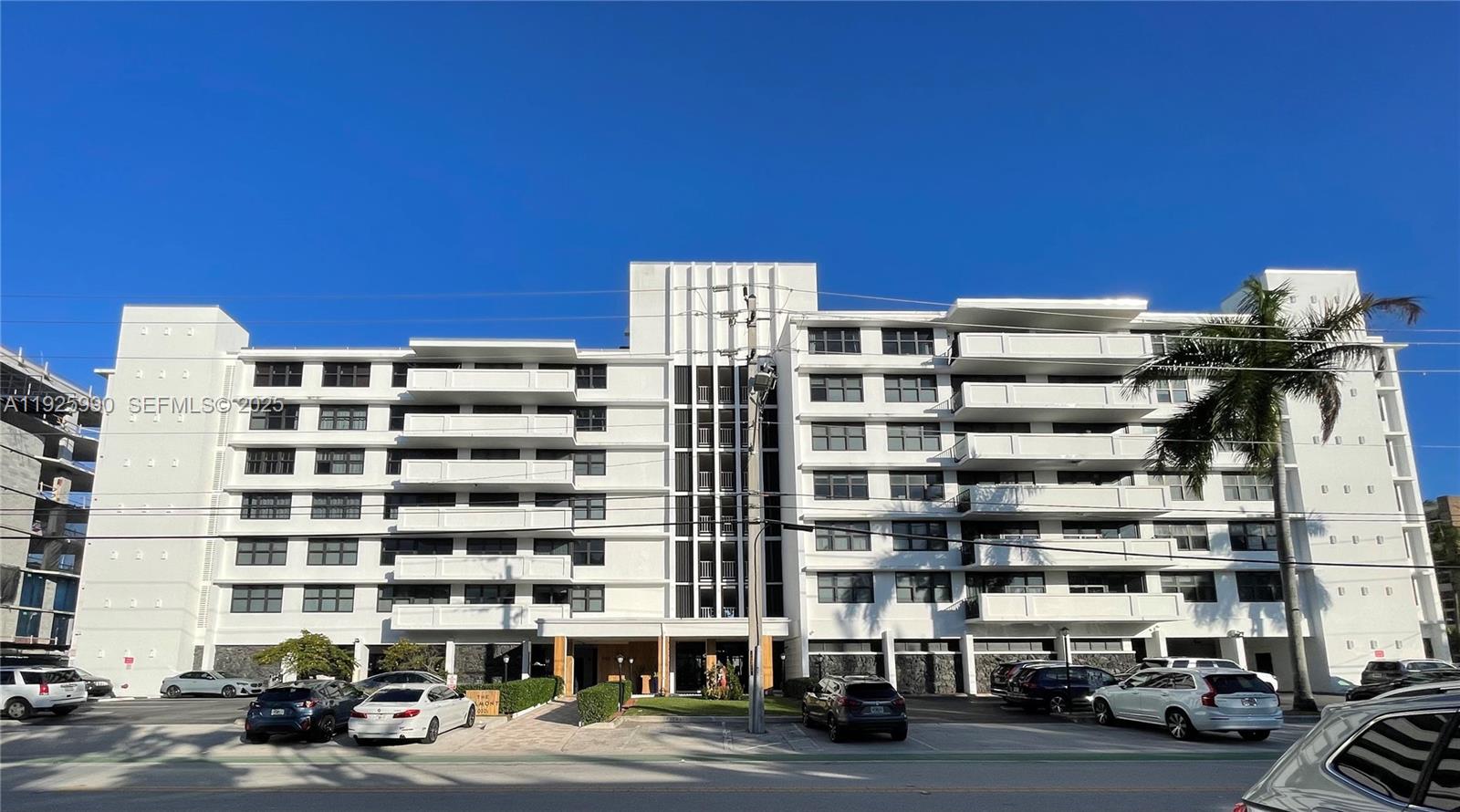 10101 E Bay Hbr Dr #402