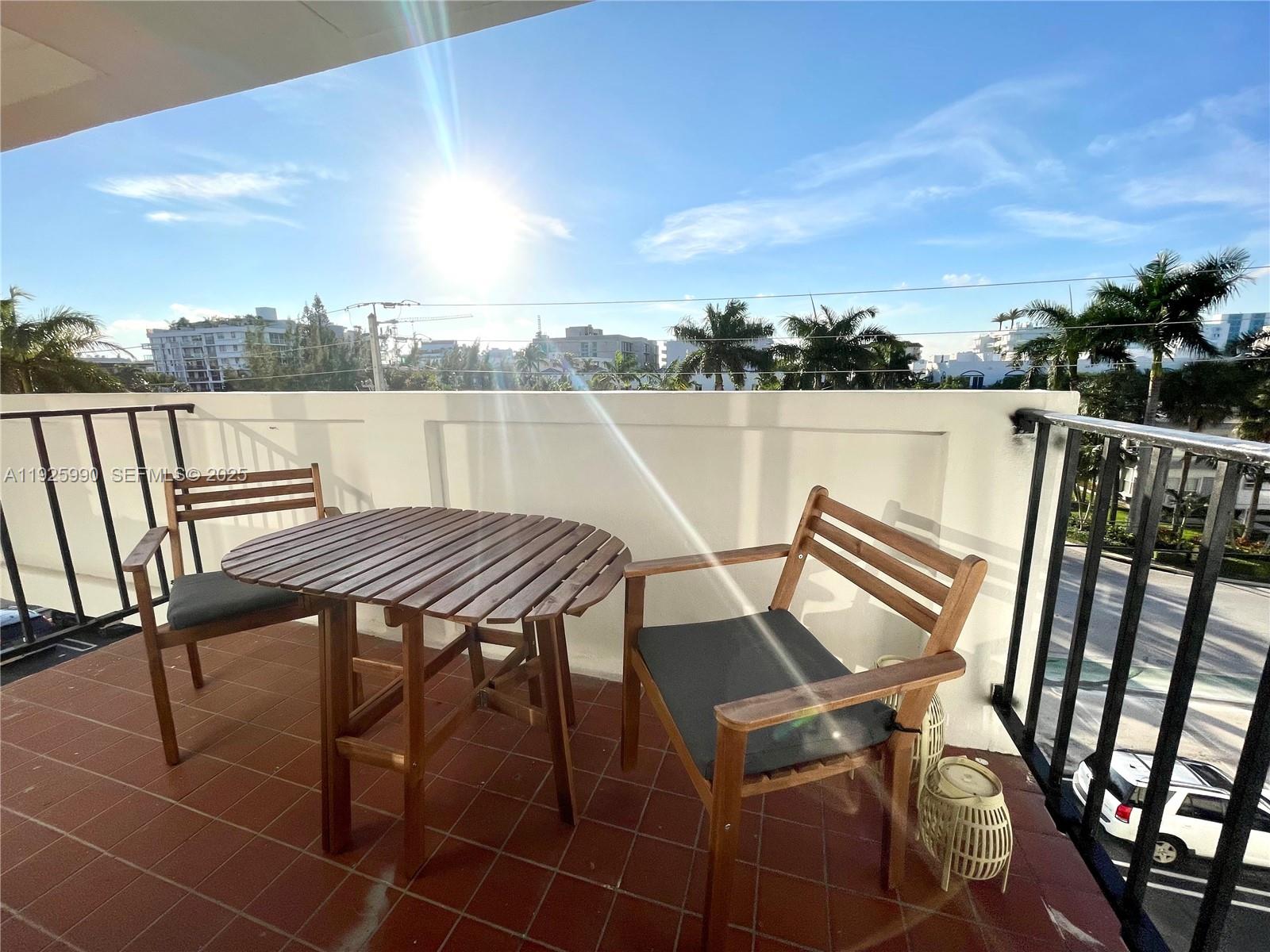 10101 E Bay Hbr Dr #402 Bay Harbor Islands, FL 33154