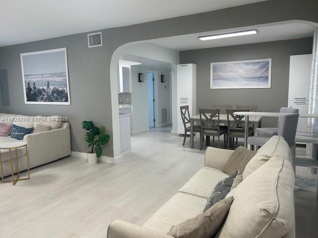 245 189th Ter Sunny Isles Beach, FL 33160