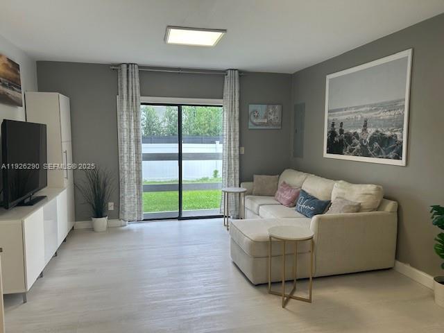 245 189th Ter Sunny Isles Beach, FL 33160