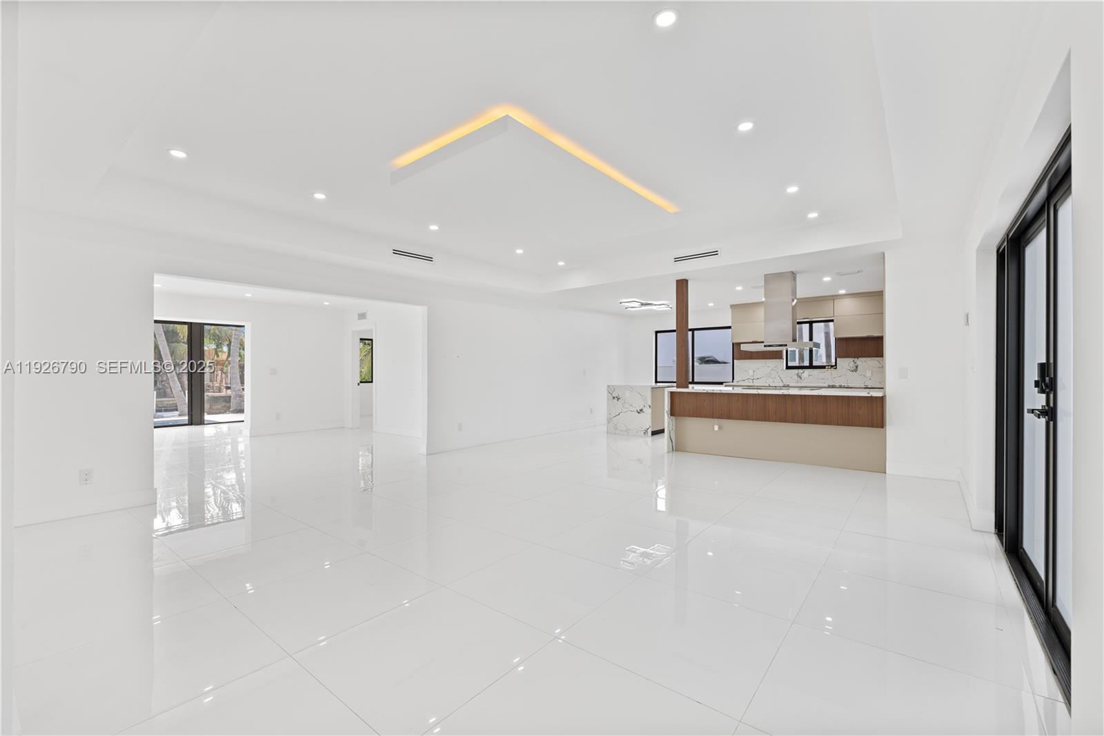 1200 Cleveland Rd Miami Beach, FL 33141