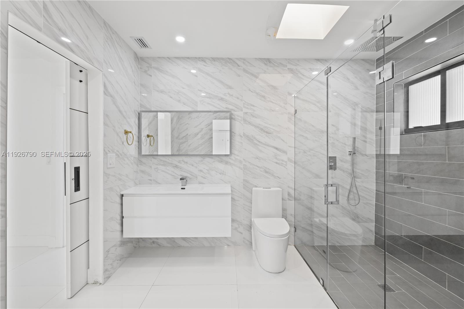 1200 Cleveland Rd Miami Beach, FL 33141