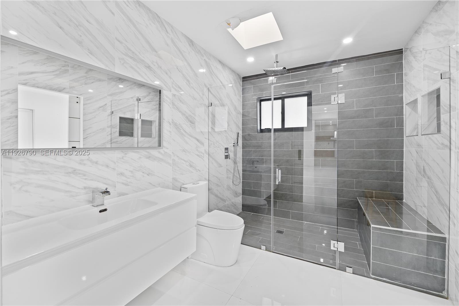 1200 Cleveland Rd Miami Beach, FL 33141