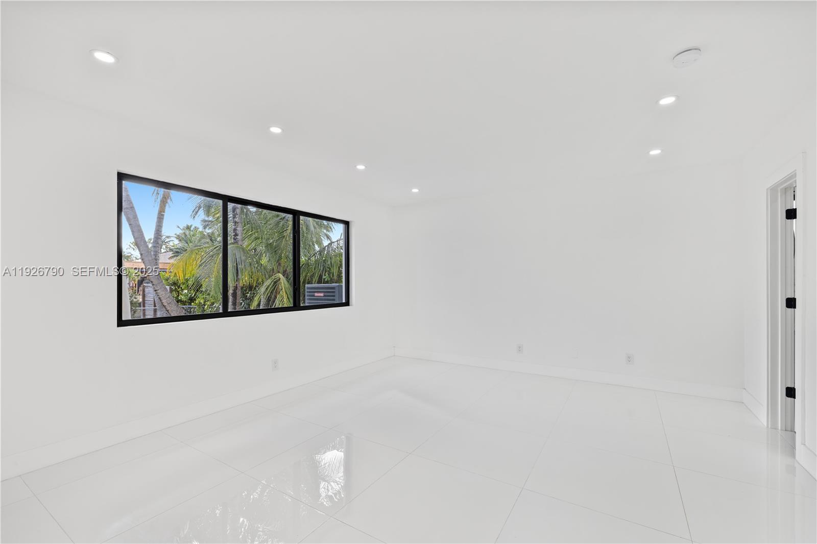 1200 Cleveland Rd Miami Beach, FL 33141