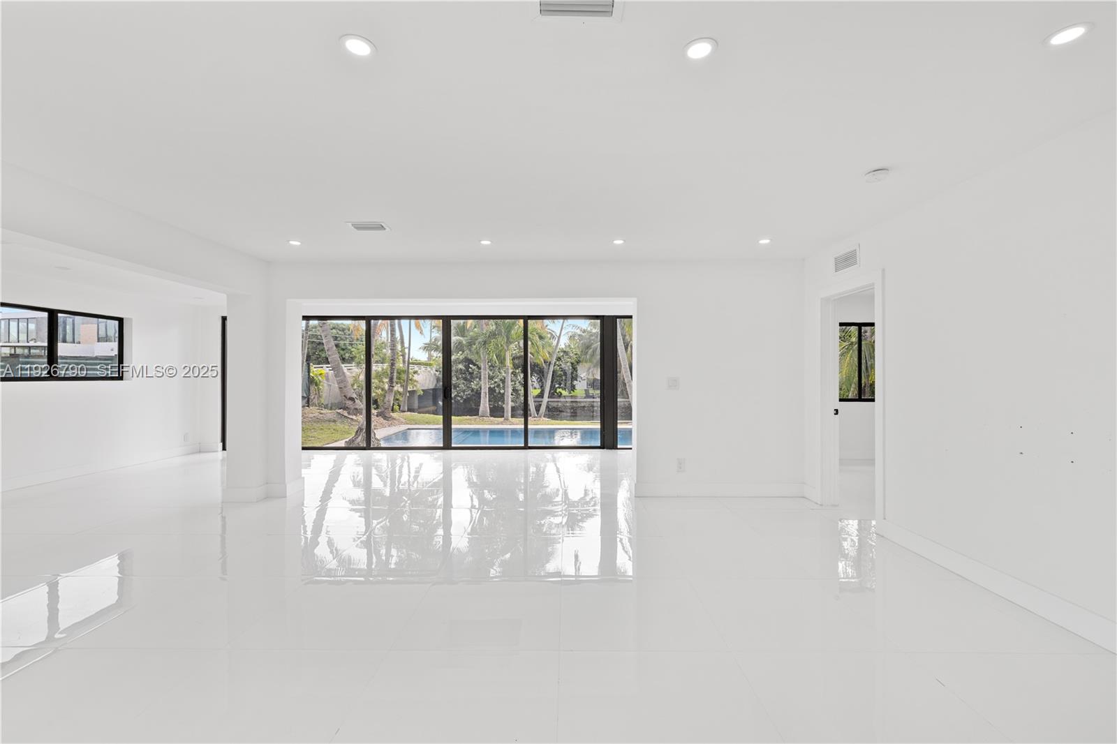 1200 Cleveland Rd Miami Beach, FL 33141