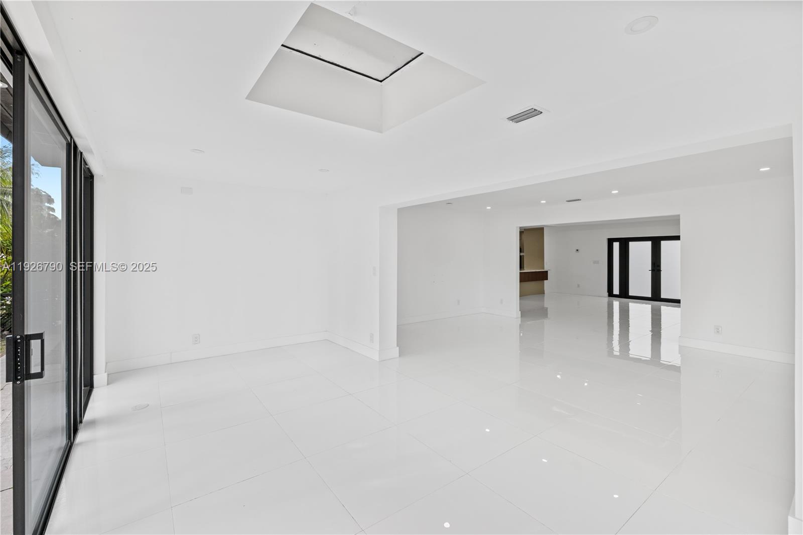 1200 Cleveland Rd Miami Beach, FL 33141