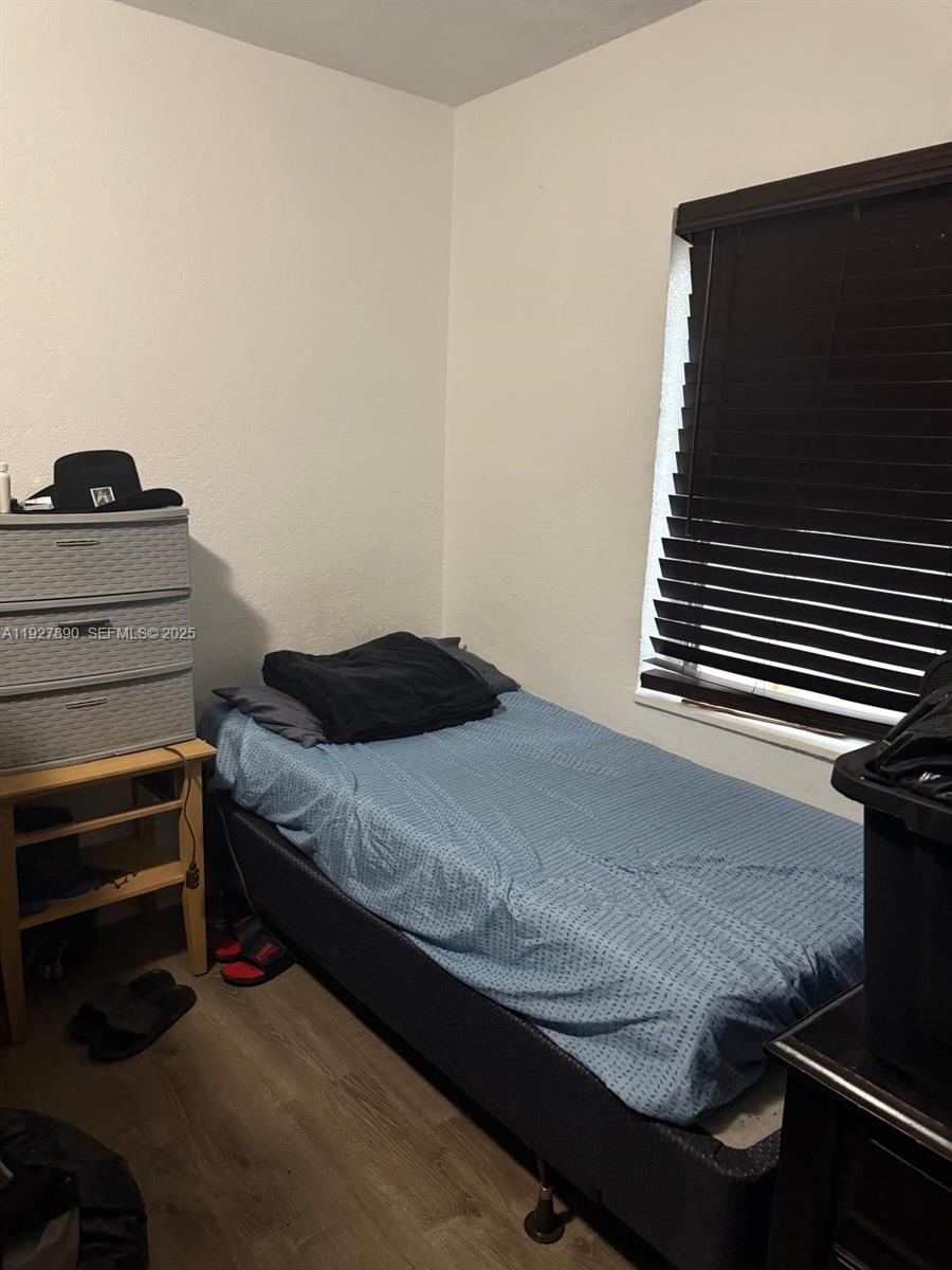 3090 NW 33rd St Miami, FL 33142