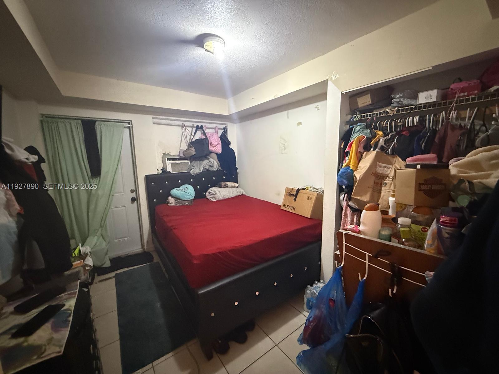 3090 NW 33rd St Miami, FL 33142