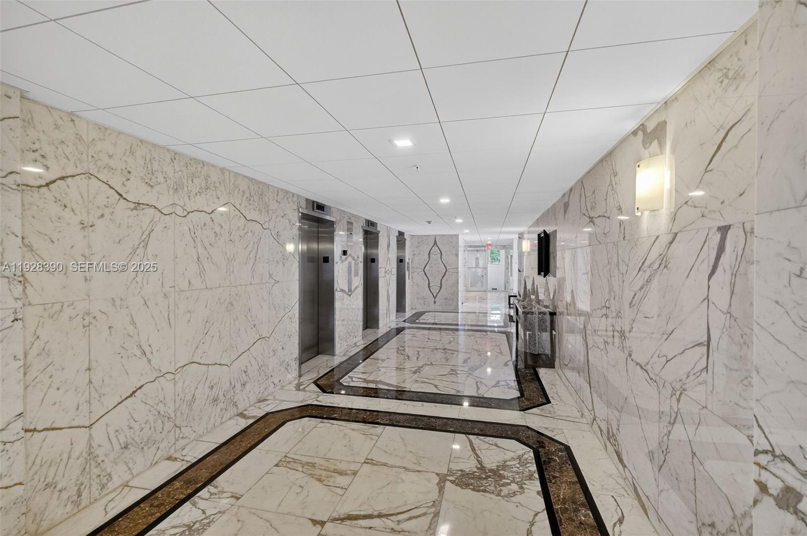 177 Ocean Ln Dr #1101 Key Biscayne, FL 33149